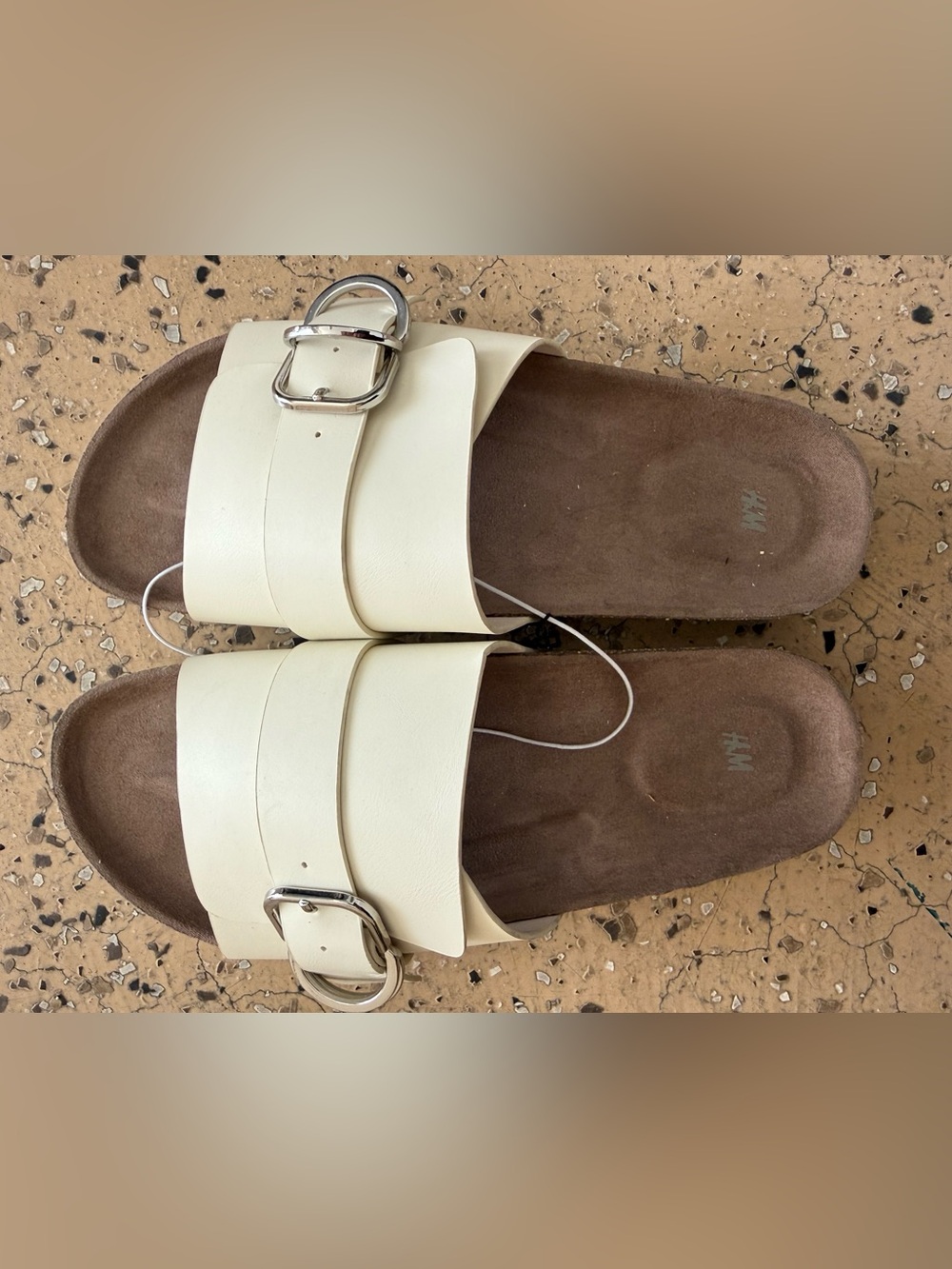 3/10$ H&M Cream Buckle Slide Sandals NWT